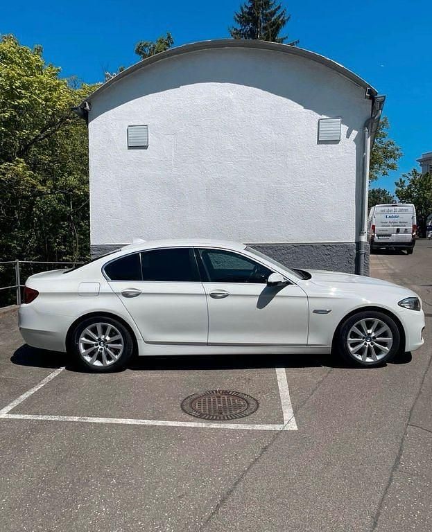 Gebraucht BMW 525 218 PS (160 kW) 2014 Weiß Limousine