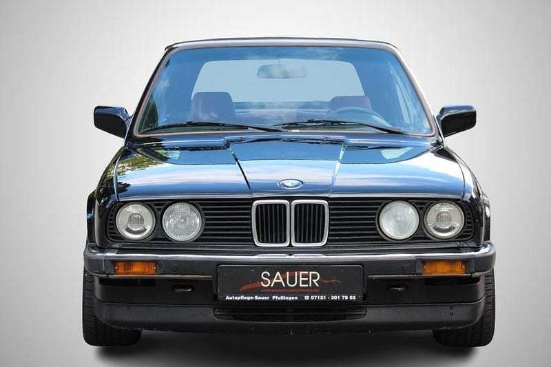 Gebraucht BMW 325 Performance 170 PS (125 kW) 1988 Schwarz Cabrio
