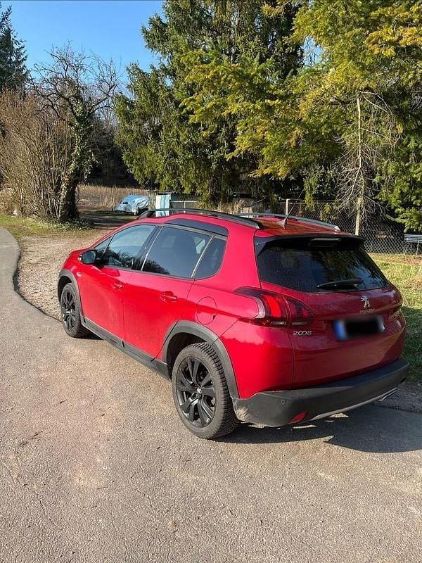 Gebraucht Peugeot 2008 GT 110 PS (80 kW) 2019 Rot SUV
