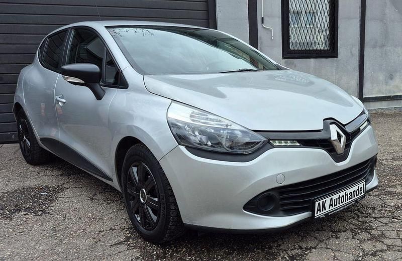 Gebraucht Renault Clio IV Expression 73 PS (53 kW) 2014 Silber Limousine