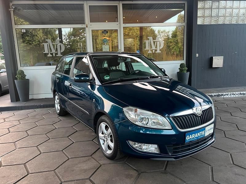 Blau Gebraucht 2013 Skoda Fabia GreenLine Kombi | 3.690 € (Fairer Preis) - Bild 1/4