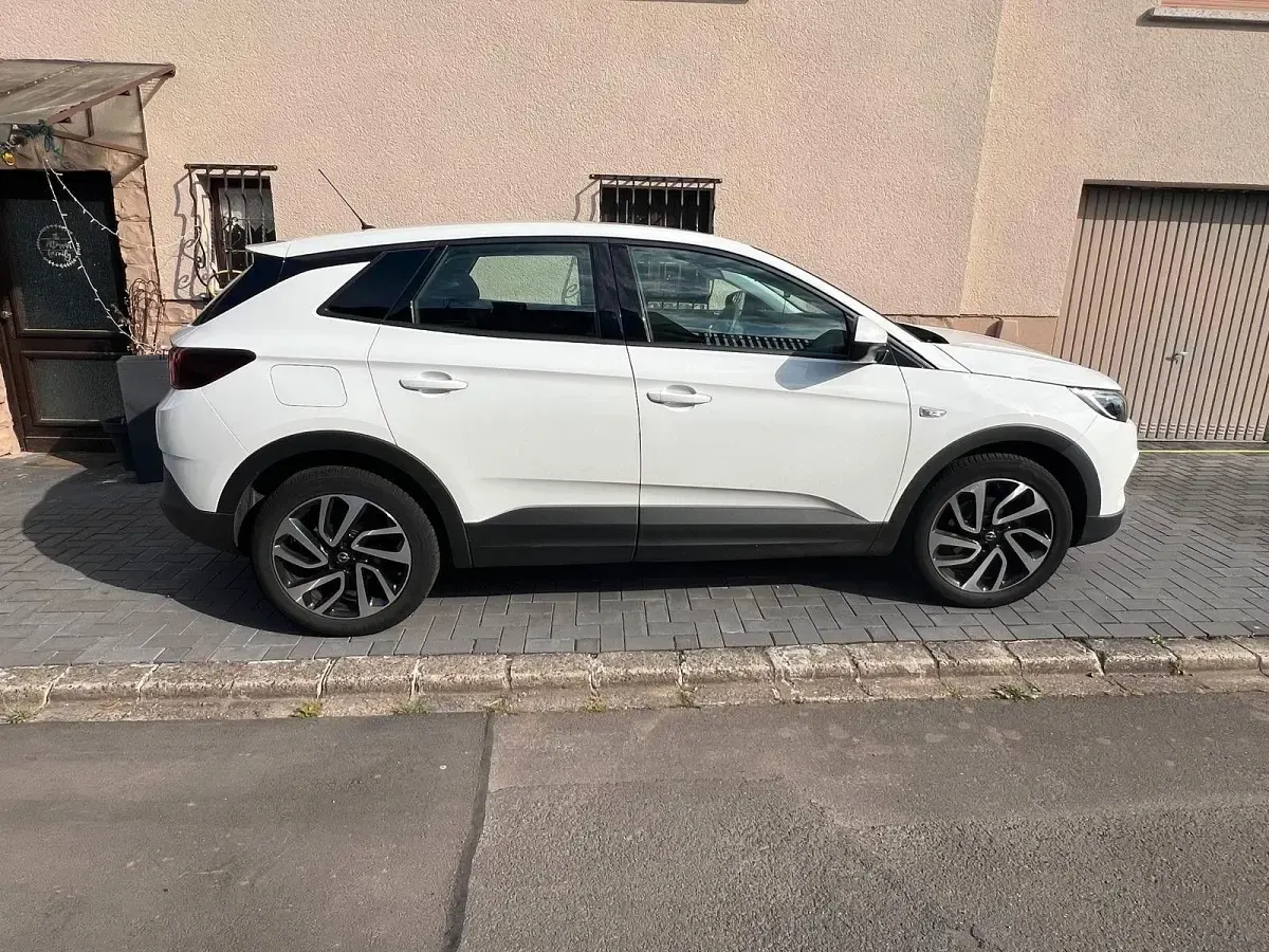 Gebraucht Opel Grandland X 131 PS (96 kW) 2018 Weiß SUV
