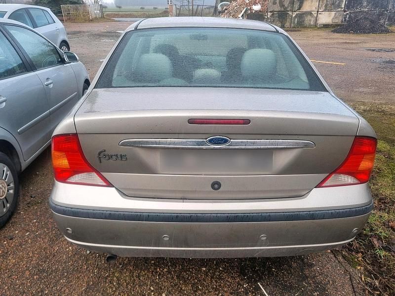 Gebraucht Ford Focus 101 PS (74 kW) 2004 Andere farben Limousine