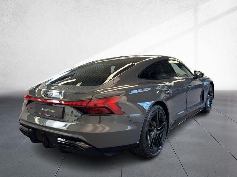 Neu Audi e-tron GT quattro Sport 570 kW (775 PS) 2026 Nimbusgrau perleffekt Limousine