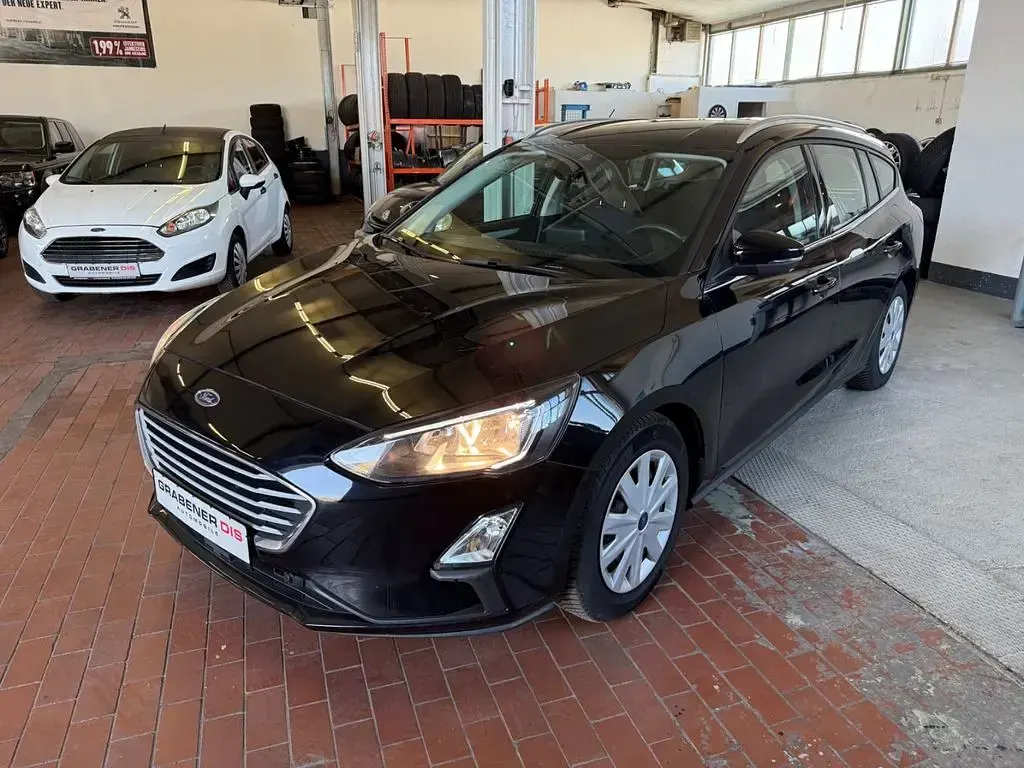 Gebraucht Ford Focus Cool & Connect 101 PS (74 kW) 2020 Schwarz Limousine