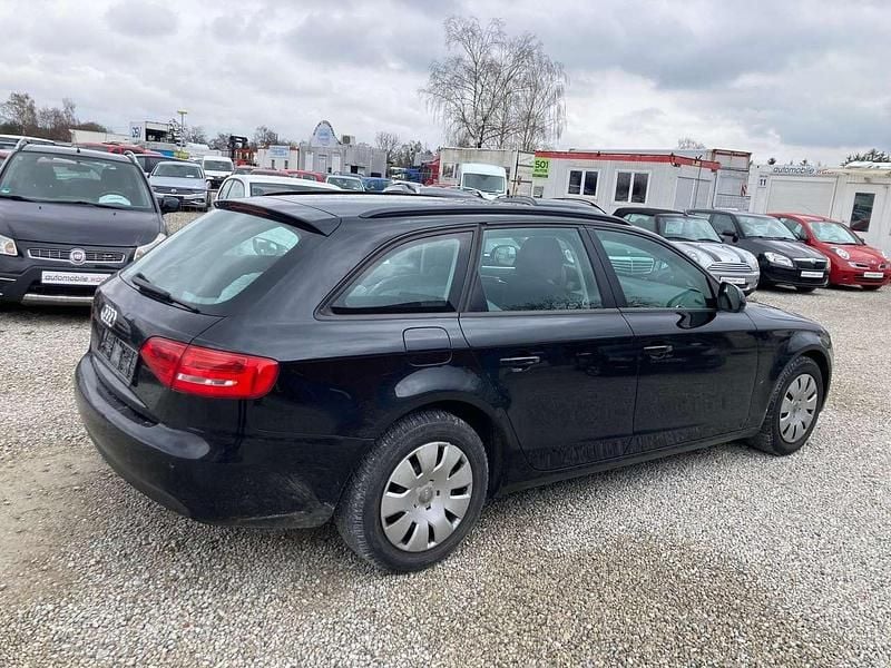Gebraucht Audi A4 Attraction 120 PS (88 kW) 2009 Brillantschwarz Kombi