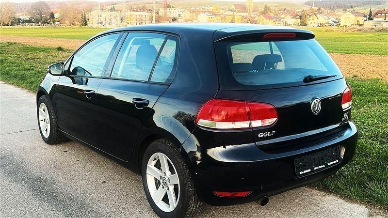 Gebraucht VW Golf VI Trendline 105 PS (77 kW) 2010 Schwarz Kleinwagen