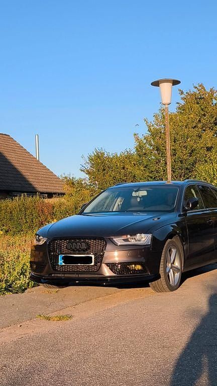 Gebraucht Audi A4 Design 177 PS (130 kW) 2012 Grau Kombi