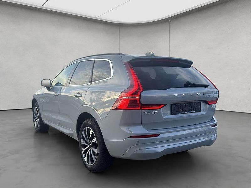 Gebraucht Volvo XC60 Core 250 PS (183 kW) 2024 Grau SUV