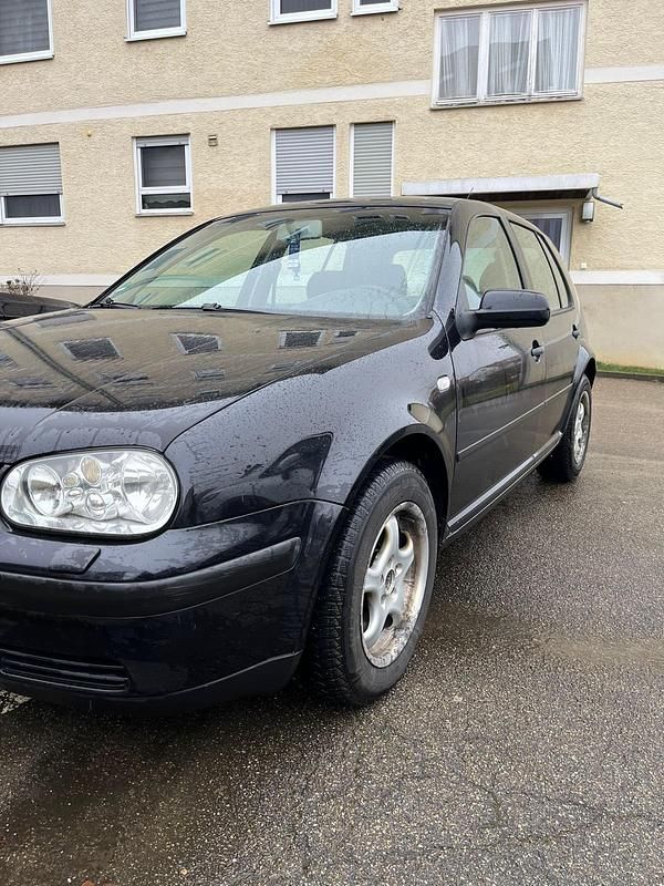 Gebraucht VW Golf IV 101 PS (74 kW) 2002 Schwarz Kleinwagen