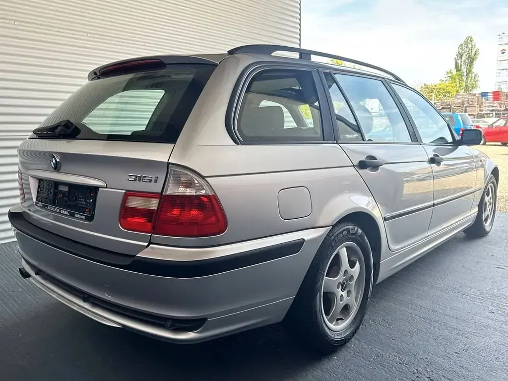Gebraucht BMW 316 116 PS (85 kW) 2002 Silber Kombi