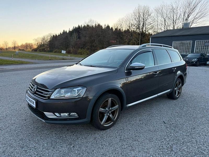Schwarz Gebraucht 2012 VW Passat Alltrack Basis Kombi | 8.950 € (Guter Preis) - Bild 1/4