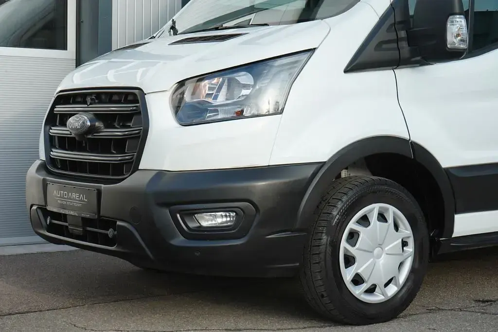 Gebraucht Ford Transit 131 PS (96 kW) 2023 Weiß Van / Kleinbus
