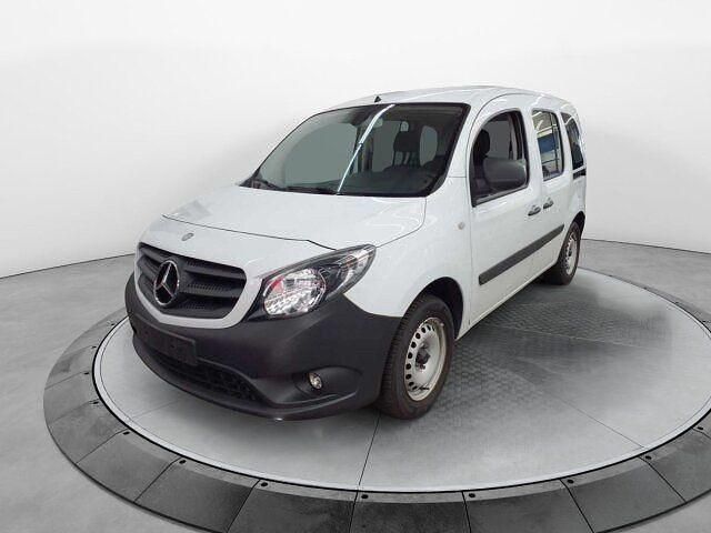 Weiß Gebraucht 2020 Mercedes Citan 109 Van / Kleinbus | 7.770 € (Etwas zu teuer) - Bild 1/4