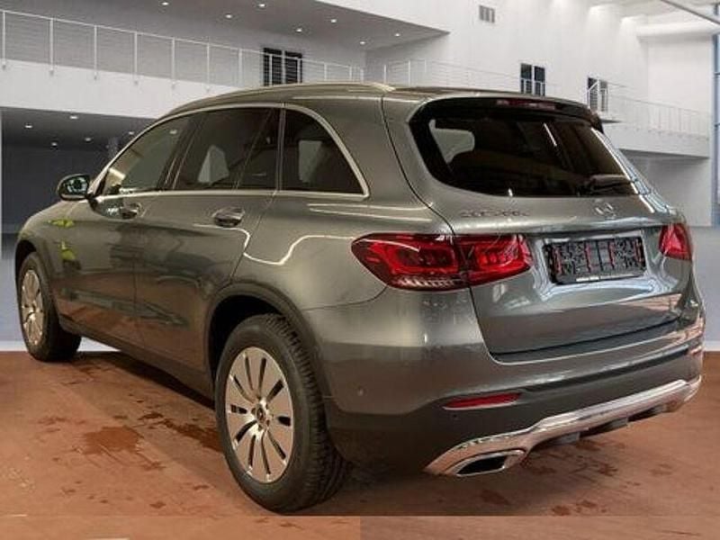 Gebraucht Mercedes GLC300e 320 PS (235 kW) 2021 Grau SUV