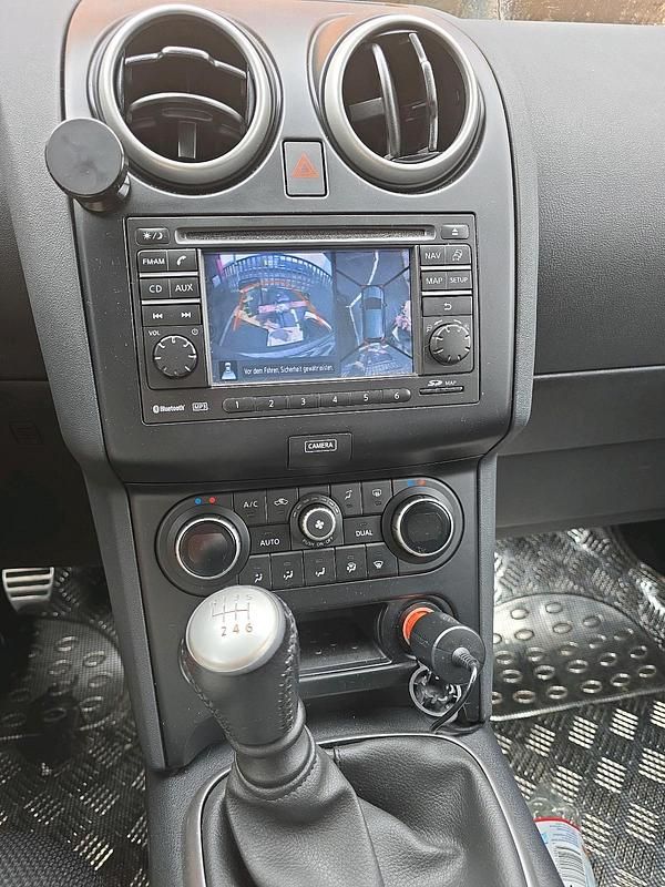 Grau Gebraucht 2012 Nissan Qashqai +2 SUV | 10.300 € (Etwas zu teuer) - Bild 1/4