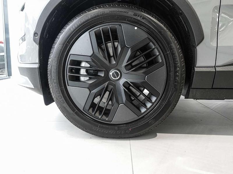 Neu Volvo EX30 CC Performance 314 kW (428 PS) 2025 Vapour grey SUV