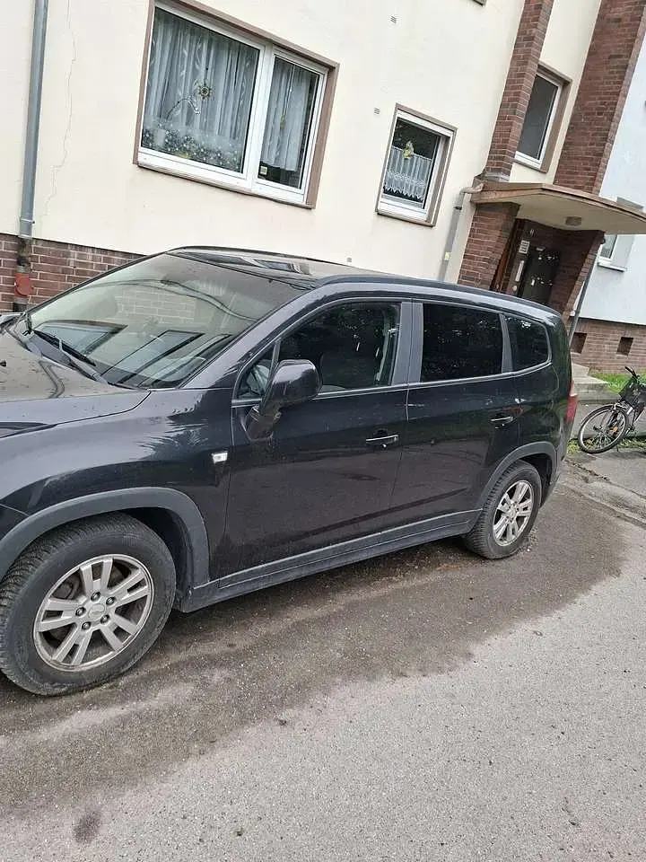 Gebraucht Chevrolet Orlando LT 141 PS (103 kW) 2011 Van / Kleinbus