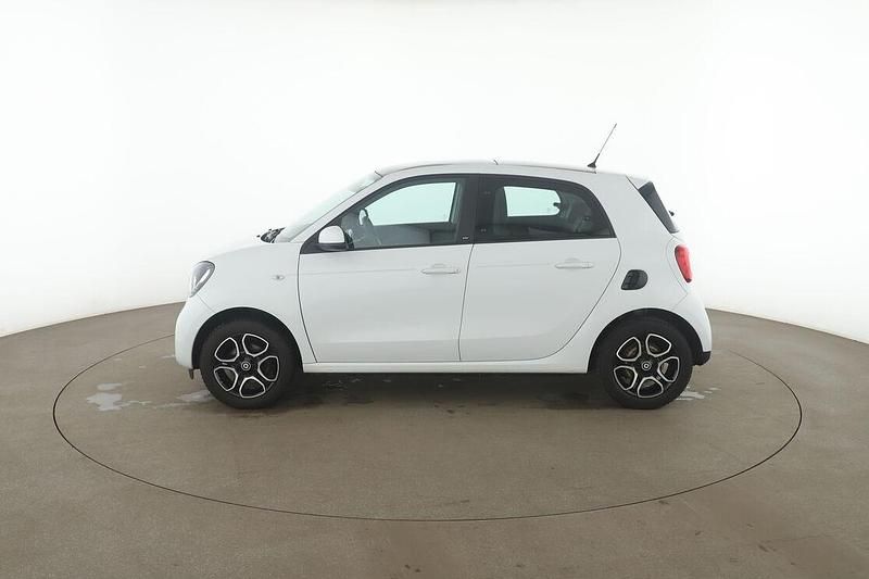 Gebraucht Smart ForFour Basis 90 PS (66 kW) 2019 Weiß Kleinwagen