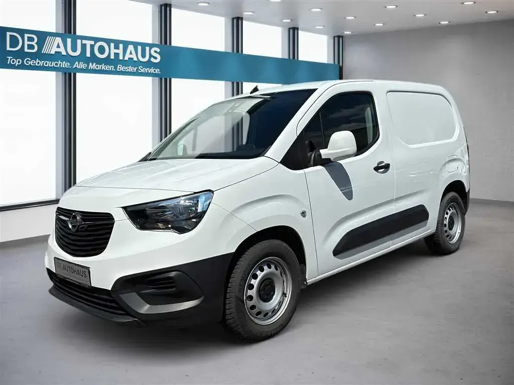 Gebraucht Opel Combo Edition 102 PS (75 kW) 2022 Van / Kleinbus