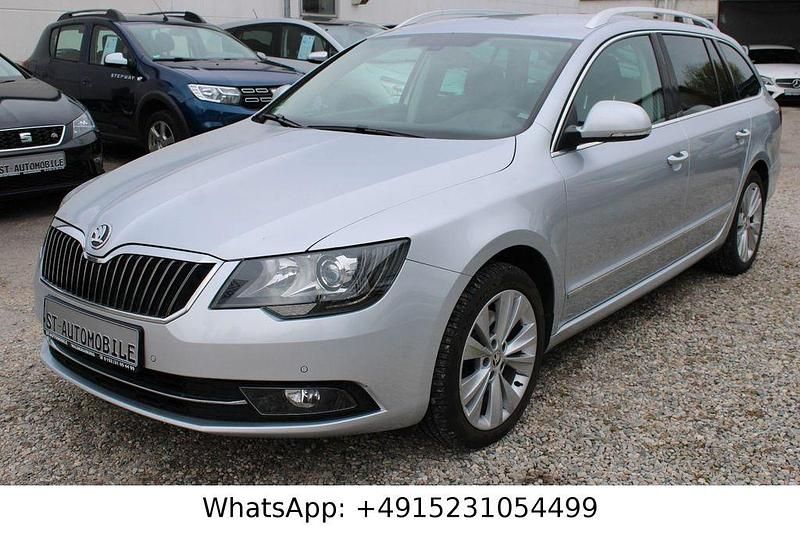 Gebraucht Skoda Superb Elegance 160 PS (117 kW) 2013 Silber Kombi
