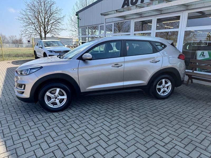 Gebraucht Hyundai Tucson Trend 132 PS (97 kW) 2019 Beige SUV