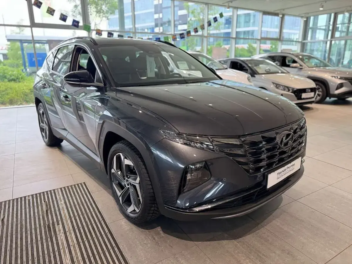 Gebraucht Hyundai Tucson Prime 179 PS (131 kW) 2023 Dark knight / abyss black / mi SUV