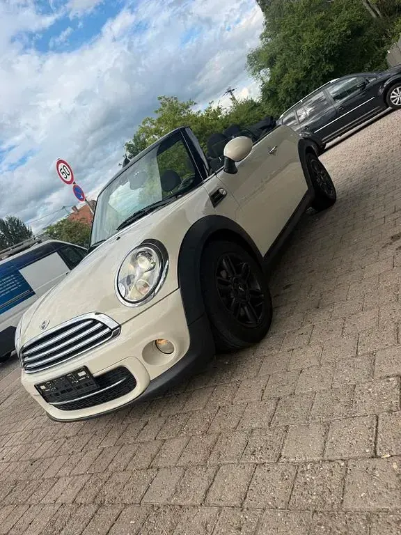 Gebraucht Mini Cooper D Cabriolet 111 PS (81 kW) 2011 Beige Cabrio
