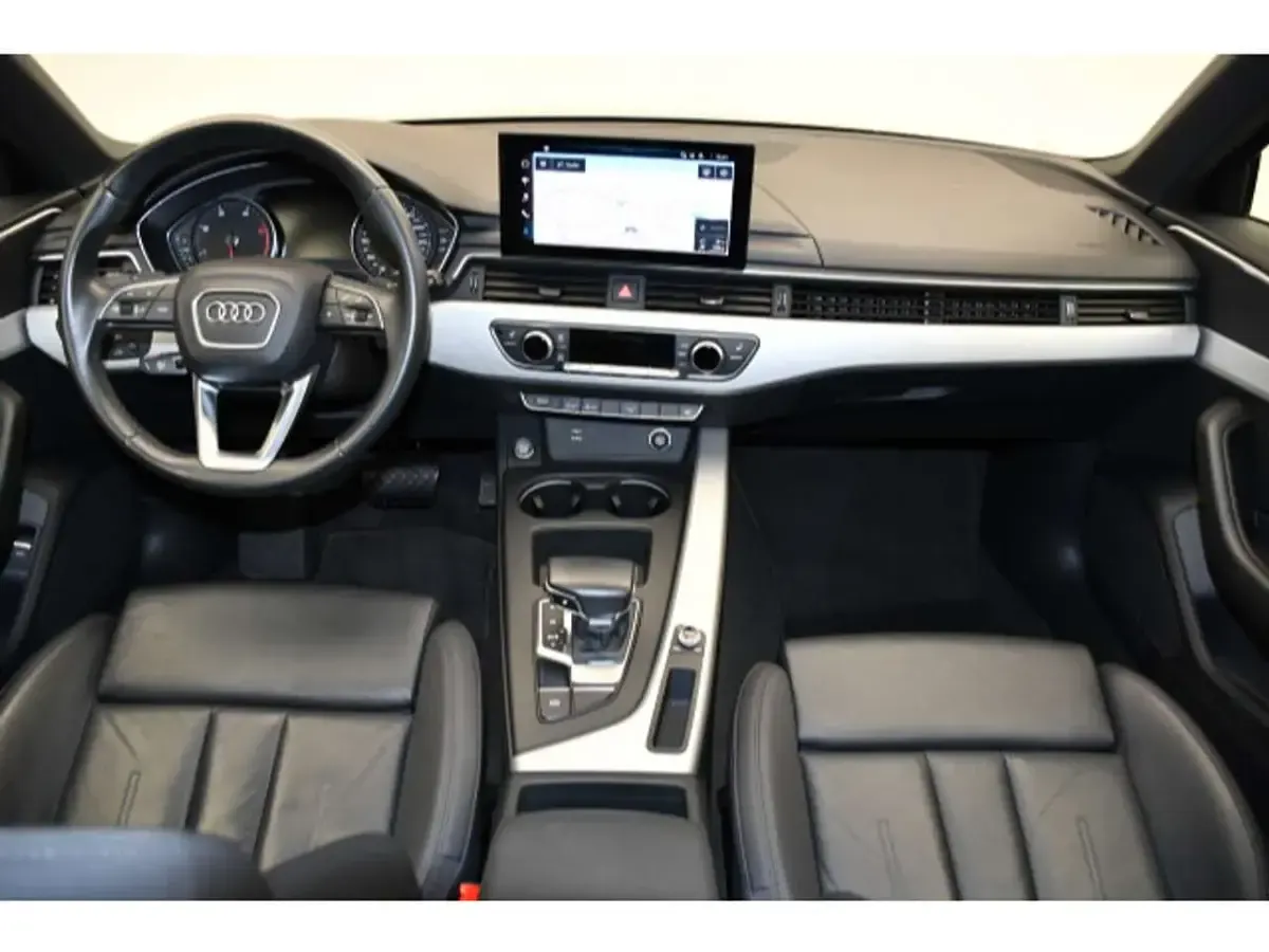 Gebraucht Audi A4 Sport 190 PS (139 kW) 2021 Navarrablau metallic Kombi