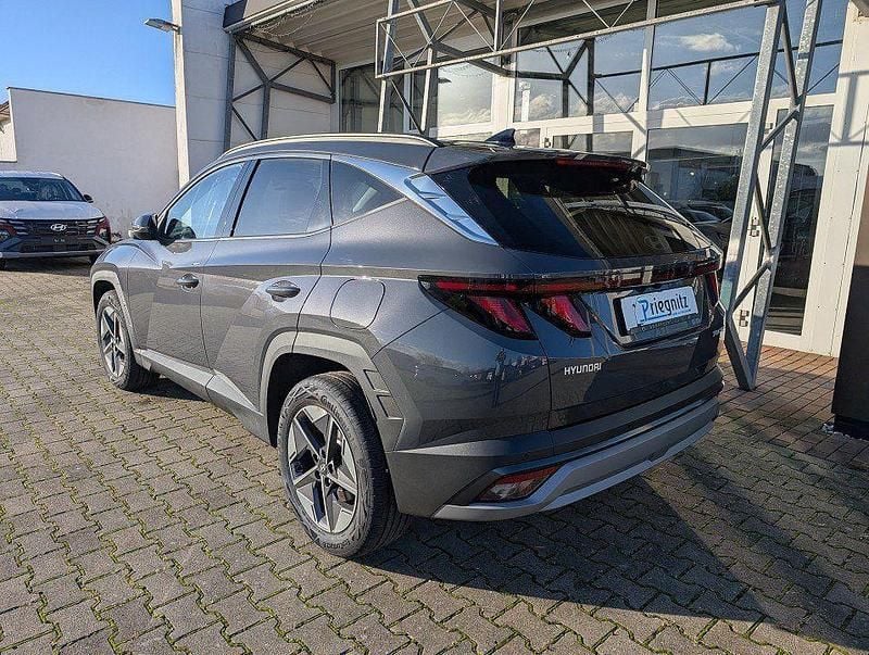 Neu Hyundai Tucson Trend 150 PS (110 kW) 2025 Grau SUV
