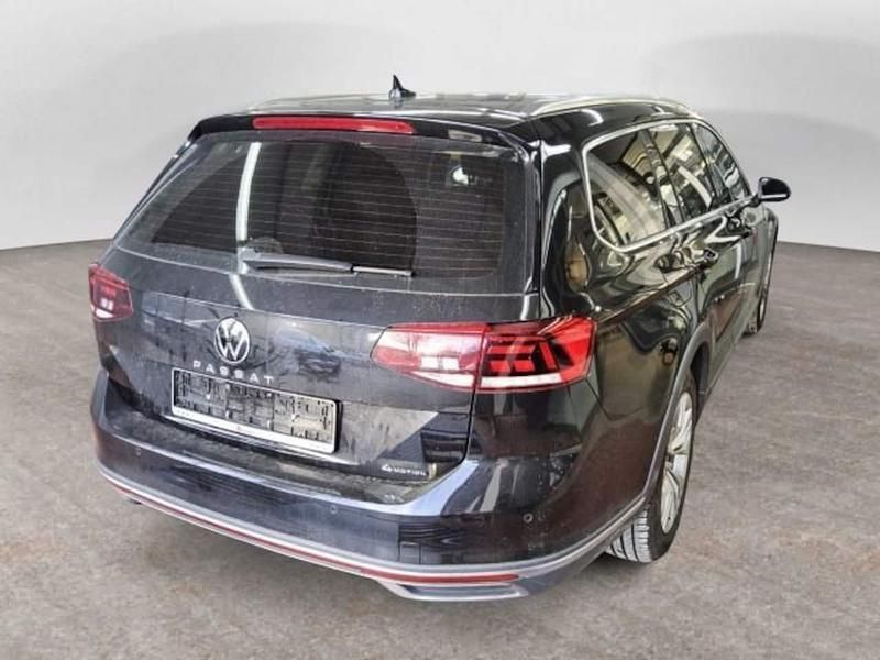 Gebraucht VW Passat Alltrack 200 PS (147 kW) 2021 Deep black perleffekt Kombi