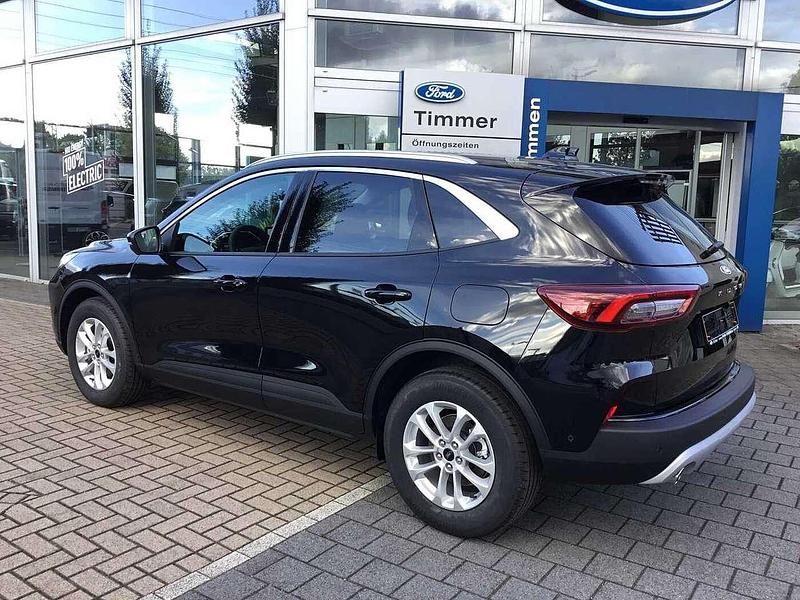 Gebraucht Ford Kuga Titanium 150 PS (110 kW) 2024 Agate black SUV