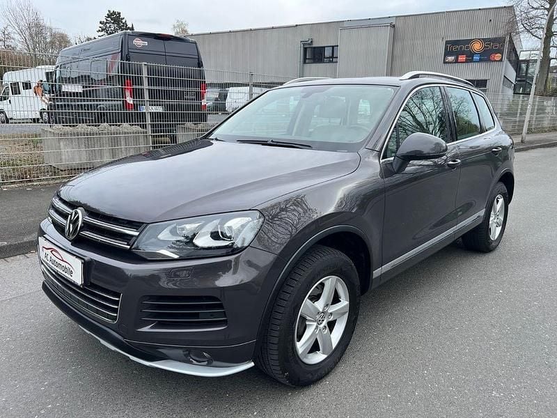 Gebraucht VW Touareg 239 PS (175 kW) 2011 Grau SUV