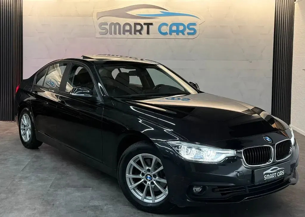 Gebraucht BMW 320 Advantage 184 PS (135 kW) 2016 Schwarz Limousine