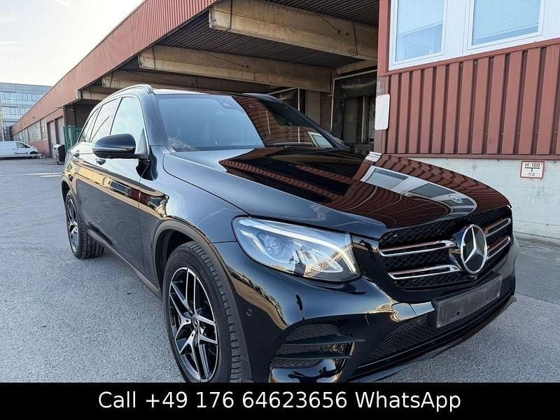 Schwarz Gebraucht 2018 Mercedes GLC250 AMG SUV | 28.500 € (Guter Preis) - Bild 1/4