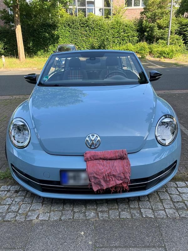 Gebraucht VW Beetle CLUB 105 PS (77 kW) 2015 Blau Kleinwagen