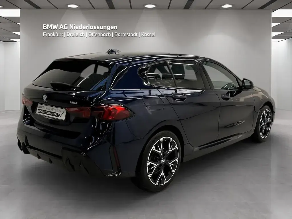 Gebraucht BMW 120 M Sport 156 PS (114 kW) 2025 Blau Kleinwagen