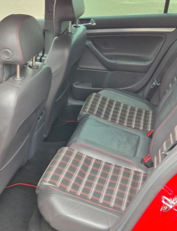 Gebraucht VW Golf VI Edition 300 PS (220 kW) 2009 Rot Kleinwagen