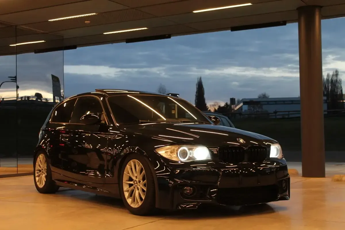 Gebraucht BMW 120 M Sport 230 PS (169 kW) 2009 Schwarz Kleinwagen