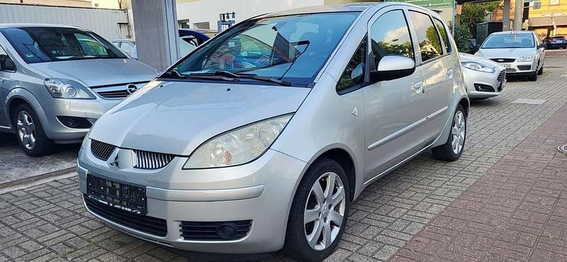 Silber Gebraucht 2006 Mitsubishi Colt Motion Limousine | 1.450 € (Fairer Preis) - Bild 1/4