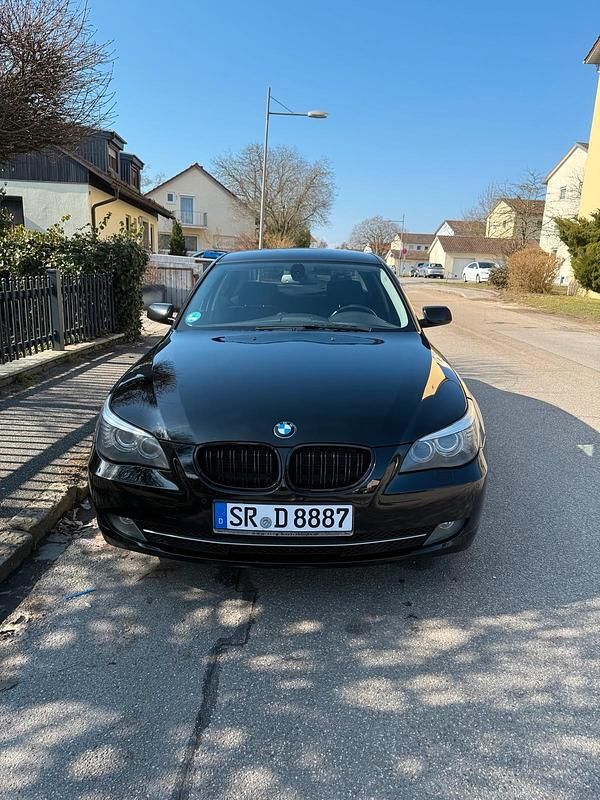 Gebraucht BMW 525 197 PS (144 kW) 2007 Schwarz Limousine