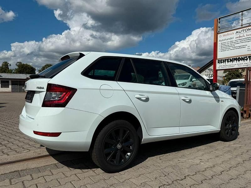 Gebraucht Skoda Fabia 95 PS (69 kW) 2019 Weiß Kleinwagen