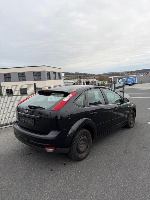 Gebraucht Ford Focus 116 PS (85 kW) 2006 Schwarz Kombi