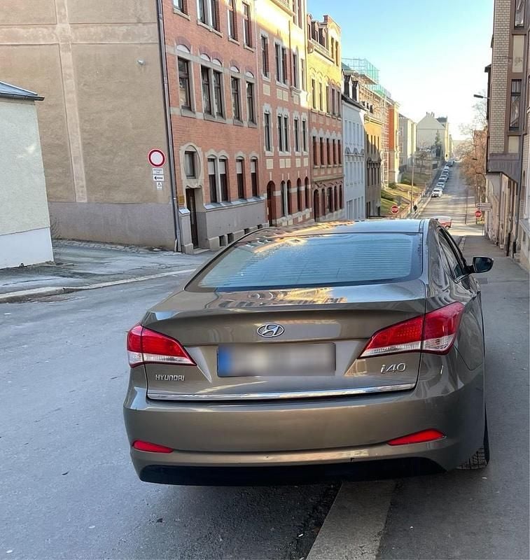 Gebraucht Hyundai i40 150 PS (110 kW) 2012 Braun Limousine