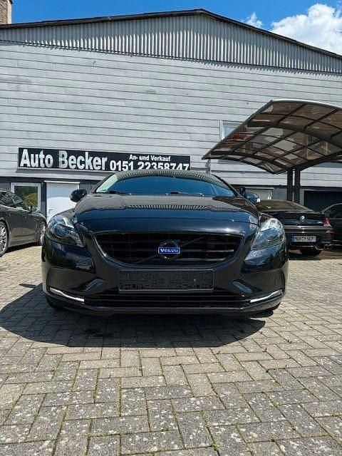Gebraucht Volvo V40 You! 179 PS (131 kW) 2015 Schwarz Limousine