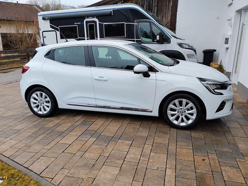 Gebraucht Renault Clio V Intens 91 PS (66 kW) 2022 Weiß Limousine