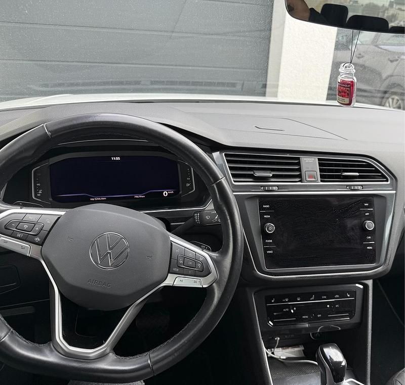 Gebraucht VW Tiguan Allspace Life 150 PS (110 kW) 2022 Weiß SUV