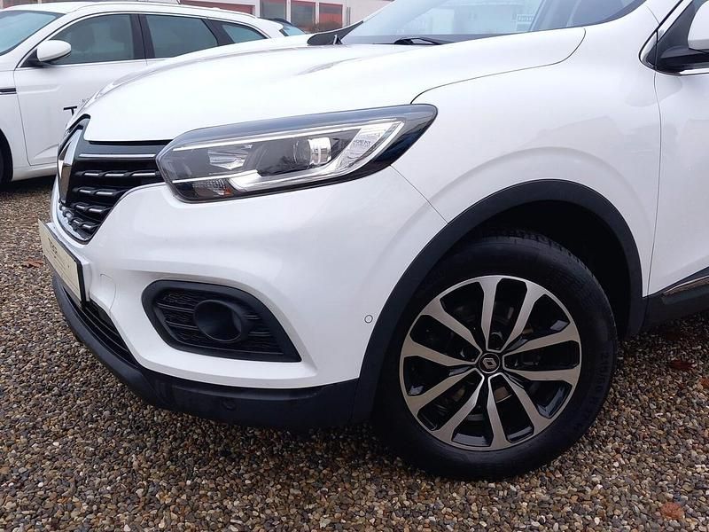 Gebraucht Renault Kadjar Equilibre 116 PS (85 kW) 2022 Gletscherweiß SUV