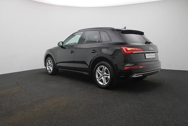 Gebraucht Audi Q5 Ambiente 299 PS (219 kW) 2022 Brillantschwarz SUV