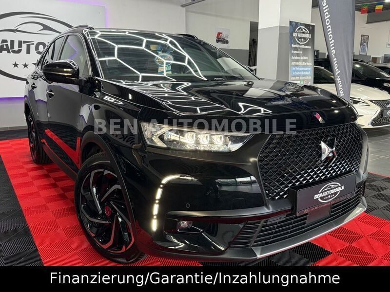 Lackierung schwarz perla nera/ Gebraucht 2020 DS Automobiles DS7 Crossback Performance SUV | 24.395 € (Fairer Preis) - Bild 1/4